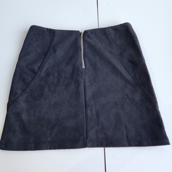 She + Sky Skirt Side Zip Faux Suede Above Knee Trendy Soft Skirt Black Sz S - Picture 8 of 11